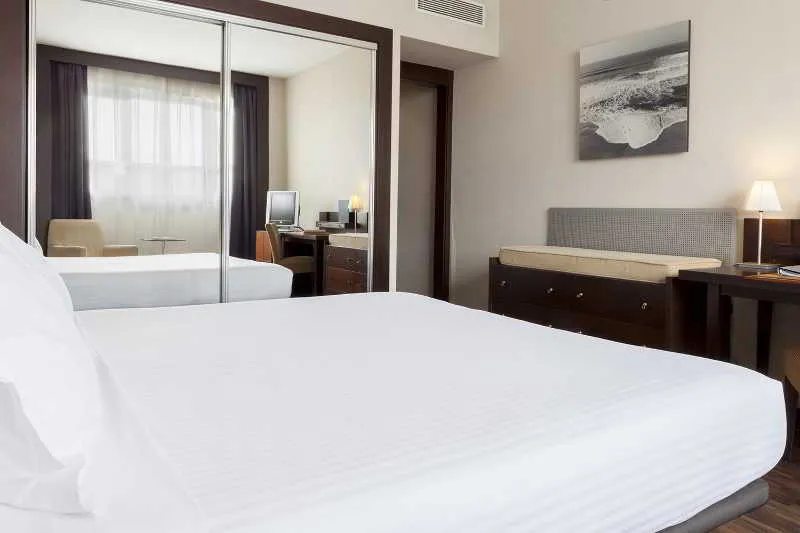 Room, AC Ciudad de Sevilla, Seville
