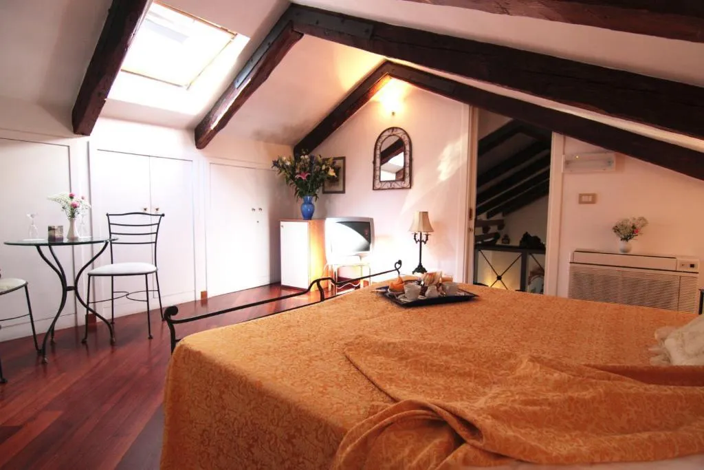 SUITE STANDARD Room, Ca' Riccio, Venice