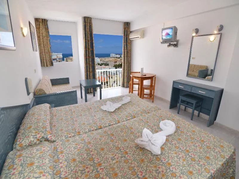 Room, Apartamentos Central City, Ibiza