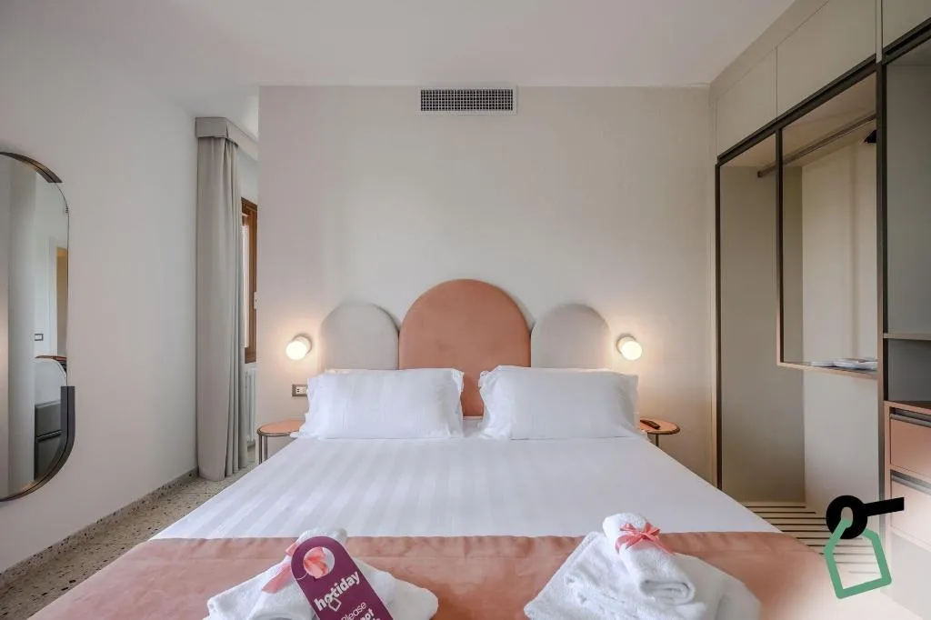 Room, Hotiday Venezia Cape, Venice