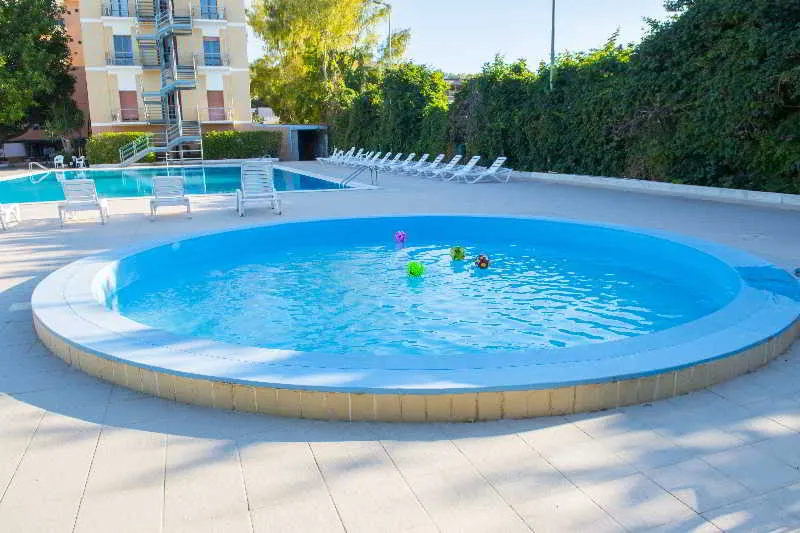 Pool, Dei Pini, Catania
