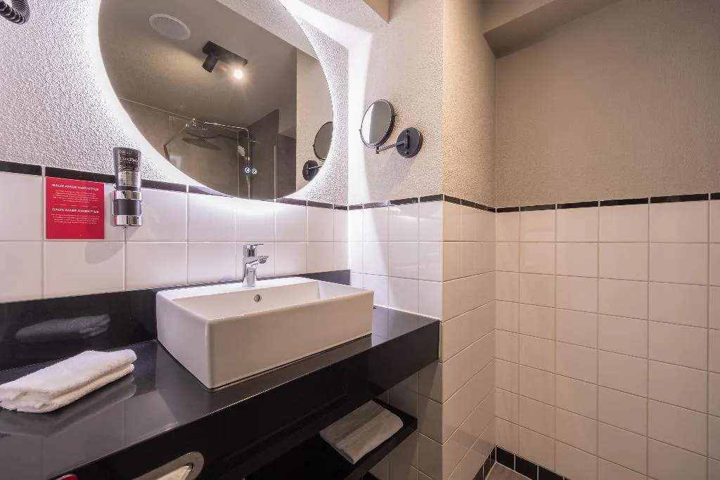 TWIN COMFORT Room, Leonardo Hotel IJmuiden Seaport Beach, Amsterdam