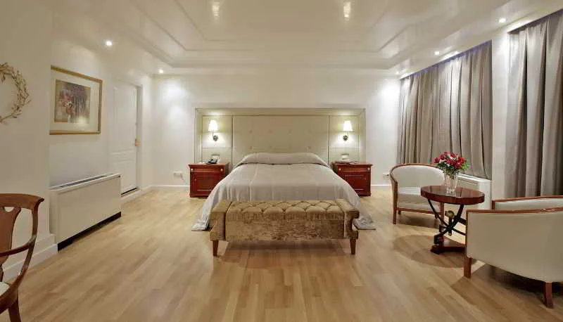 Room, Piraeus Theoxenia, Athens