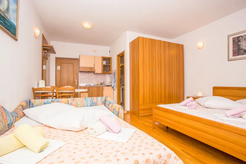 STUDIO CAPACITY 4 Room, Villa Jerkan, Split