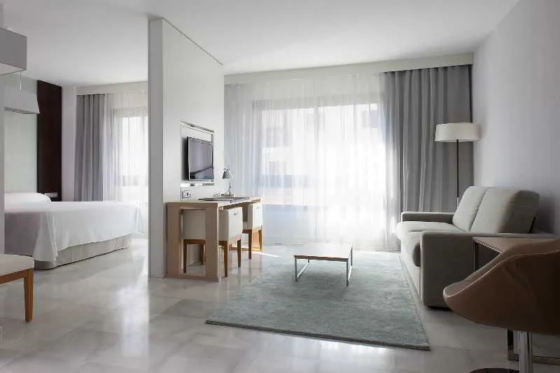Room, Suittes Hotel, Costa De La Luz