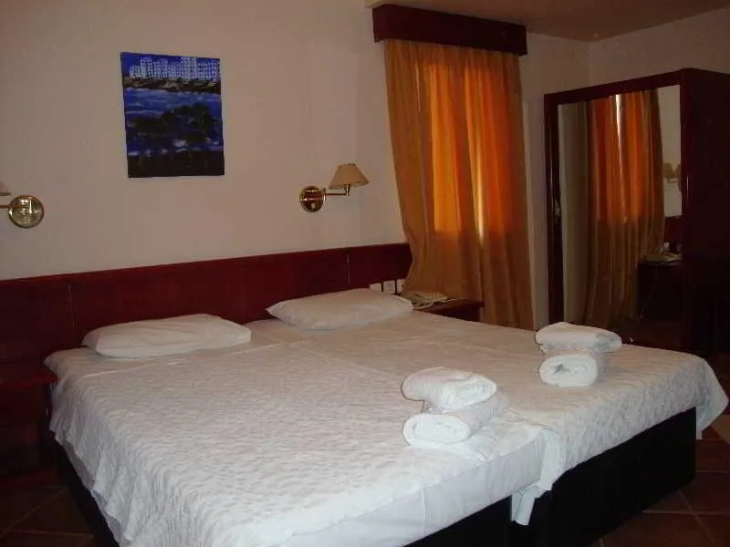 Double or Twin STANDARD Room, Four Seasons (SKG), Halkidiki