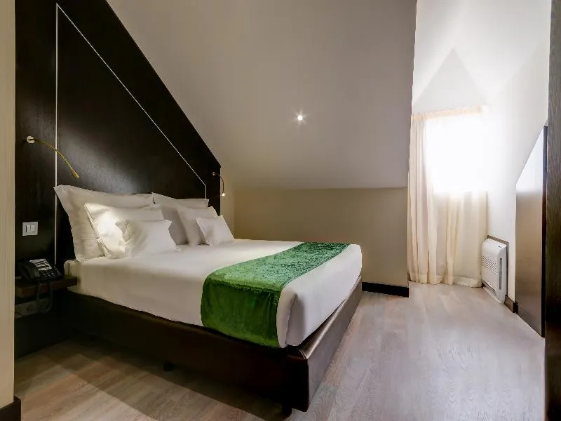 DOUBLE STANDARD Room, behotelisboa, Lisbon