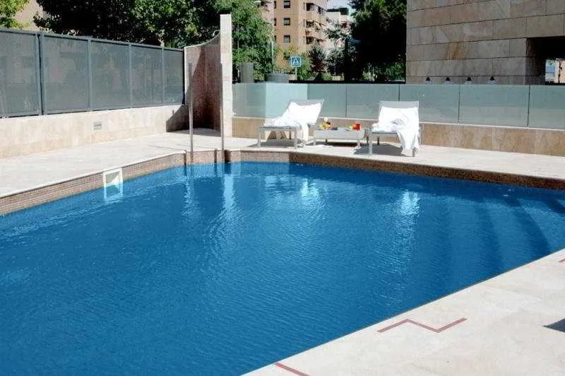 Pool, Santos Maydrit Airport, Madrid