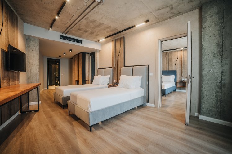 Amr Hotel - Durres, Durres