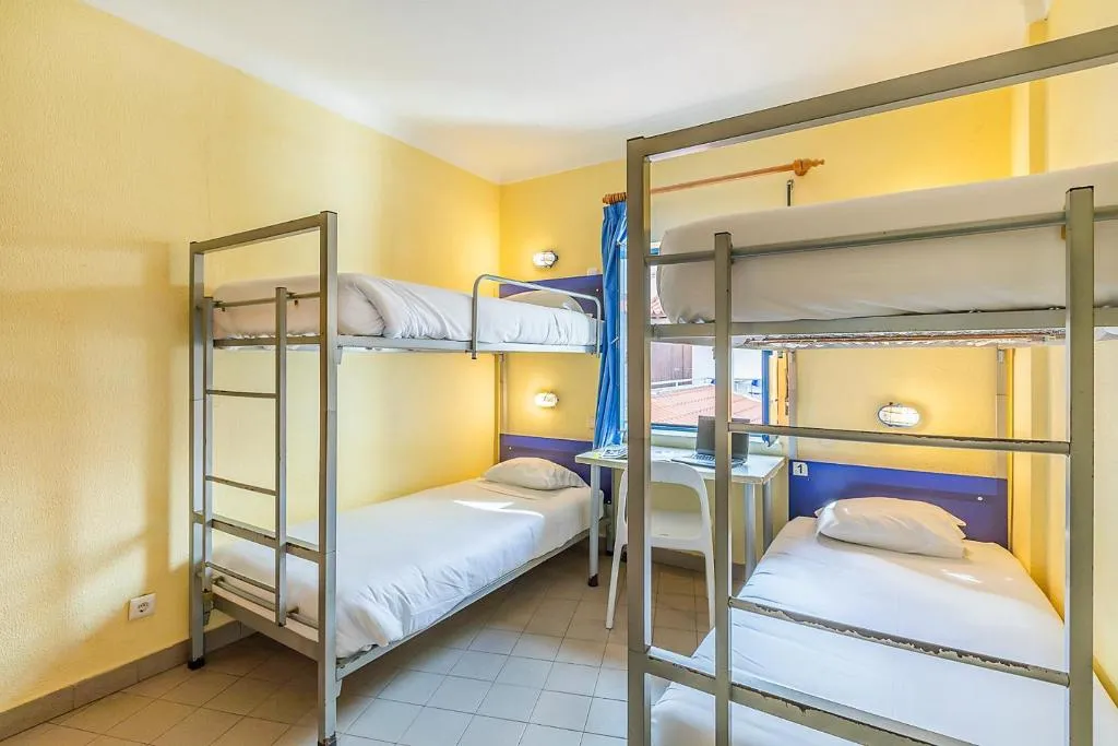 QUADRUPLE STANDARD Room, Hi Lagos - Pousada de Juventude, Algarve