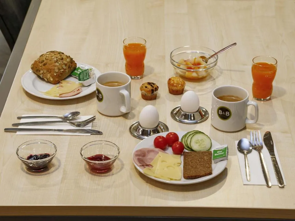 Restaurant, B&B HOTEL Berlin City-Ost, Berlin