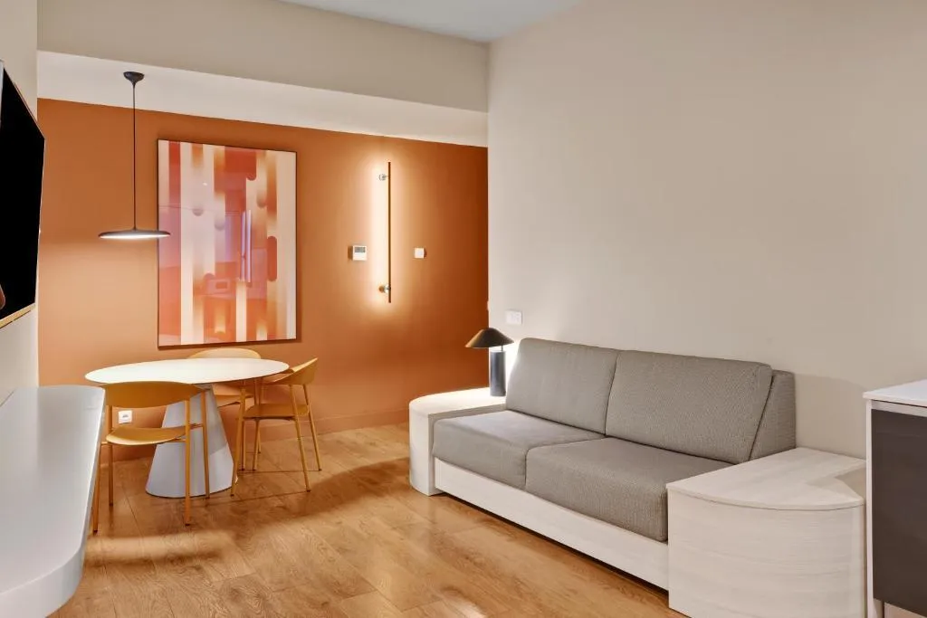 Room, B&B Apartamentos Madrid Centro Fuencarral 46, Madrid