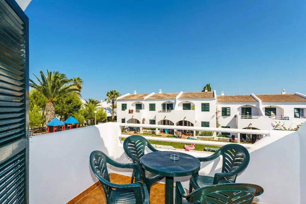 APARTMENT POOL VIEW TWO BEDROOMS Room, Apartamentos Playa Parc, Menorca