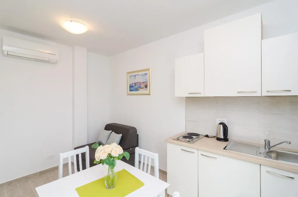 APARTMENT SEA VIEW WITH BALCONY Room, Apartments Villa Dadic, Dubrovnik
