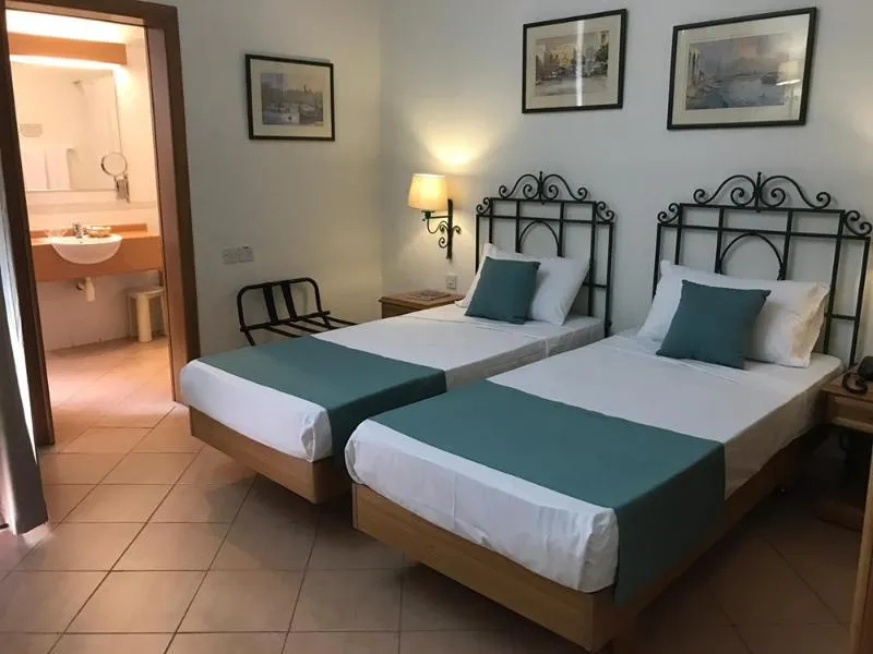 TWIN STANDARD Room, Hotel Kennedy Nova, Malta