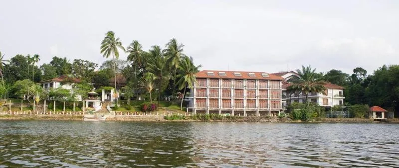 General view, Mahaweli Reach, Colombo