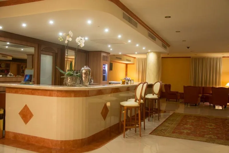 Lobby, Palace Hotel Legnano, Milan