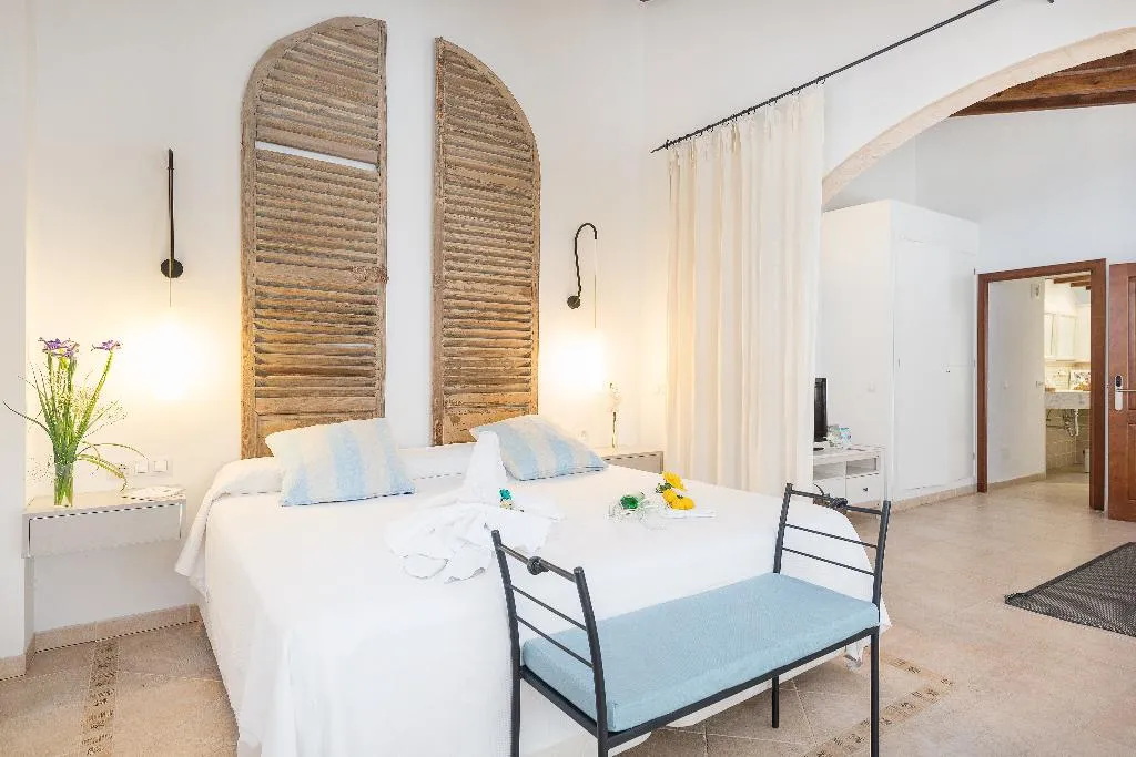 JUNIOR SUITE STANDARD Room, Algaida Suite By Eurotels, Majorca