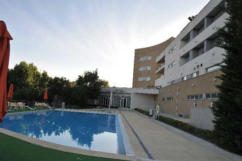 Pool, Lusitânia, Porto