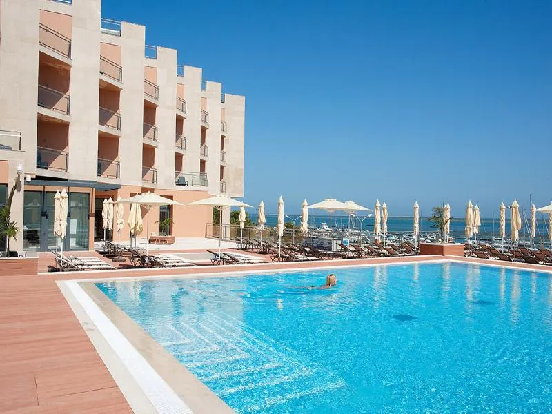 Pool, Real Marina Hotel & Spa, Algarve