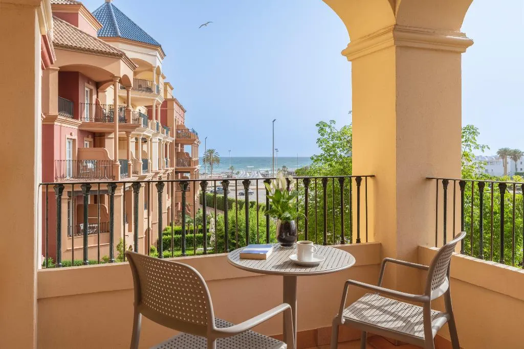 APARTMENT CAPACITY 3 Room, Iberostar Waves Málaga Playa, Costa Del Sol