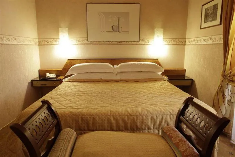 DOUBLE CLASSIC Room, Hotel Privilege, Florence