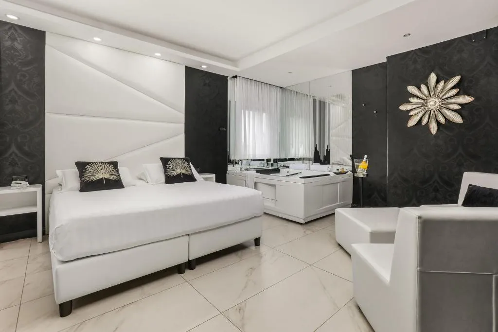 SUITE STANDARD Room, Reggia Suite Spa Hotel, Naples