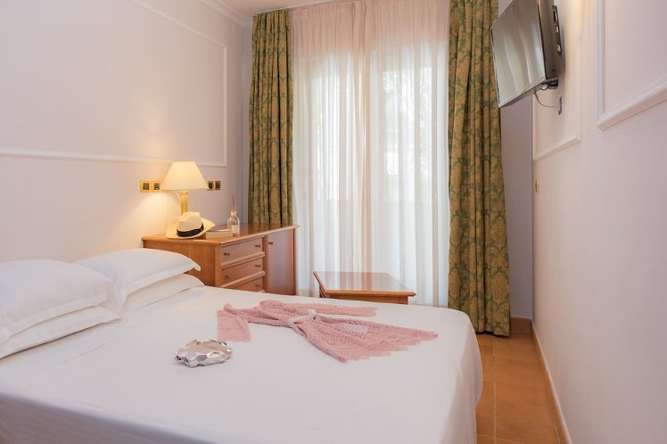 Oleandri Resort Paestum, Naples