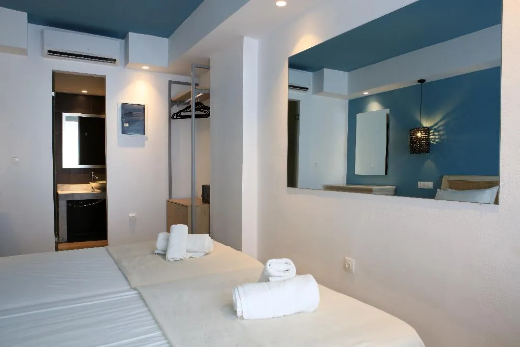 SUITE DELUXE TWO BEDS Room, Mika Villas & Suites, Crete