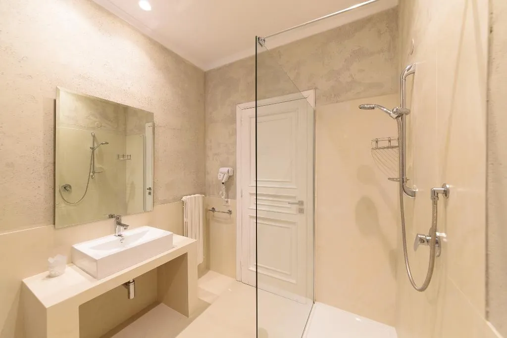 FAMILY ROOM CAPACITY 3 Room, Villa Fortuna Holiday Resort, Naples
