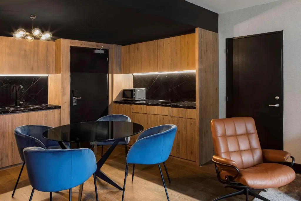 APARTMENT STANDARD Room, Radisson Collection Grand Place Brussels, Brussels