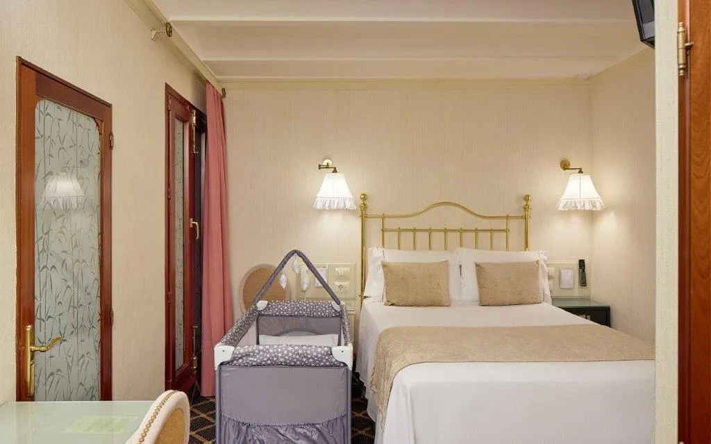 Room, Continental Palacete Hotel, Barcelona