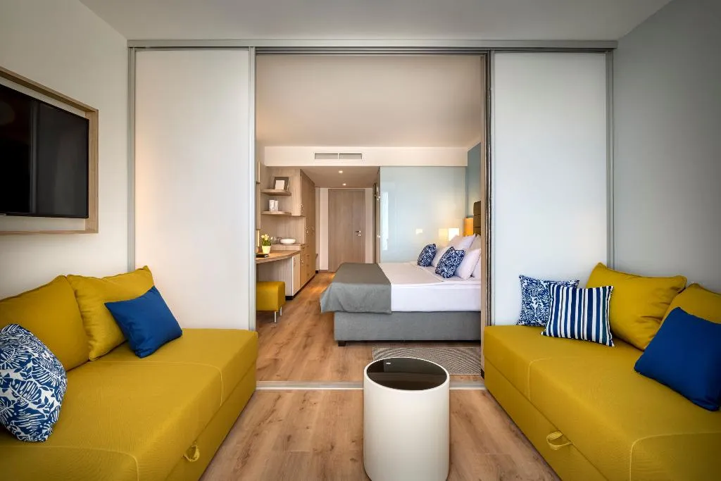 FAMILY ROOM WITH BALCONY Room, Valamar Parentino Hotel, Istria