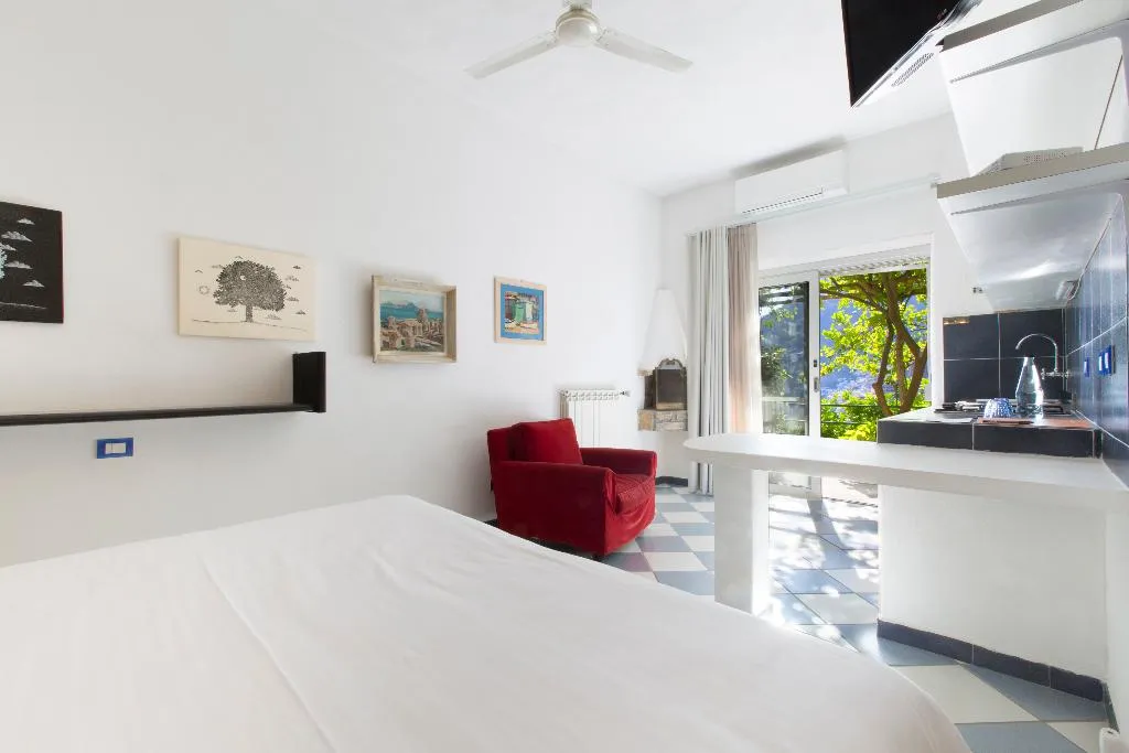DOUBLE DELUXE Room, I Giardini dei sensi, Naples