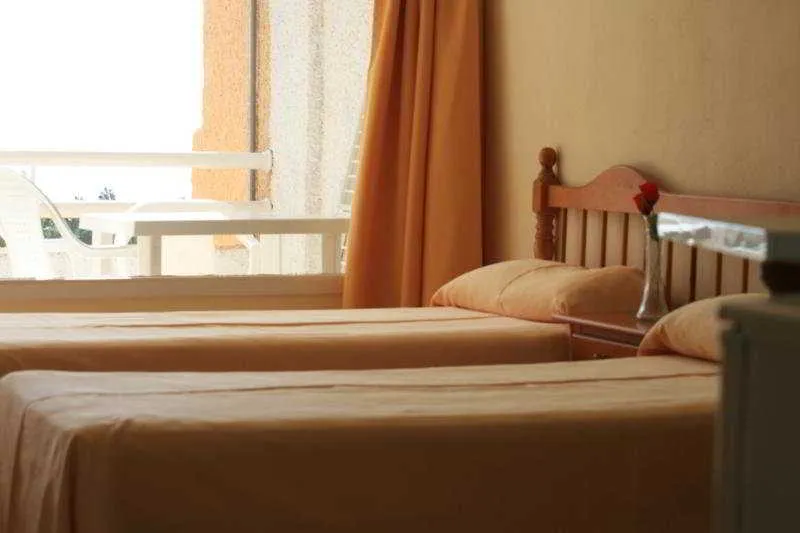 Room, Borinquen, Tenerife