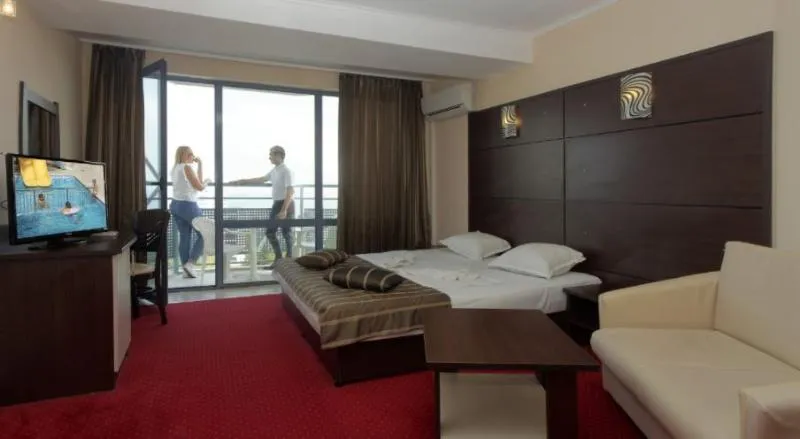 DOUBLE SUPERIOR Room, Hotel Regina, Varna