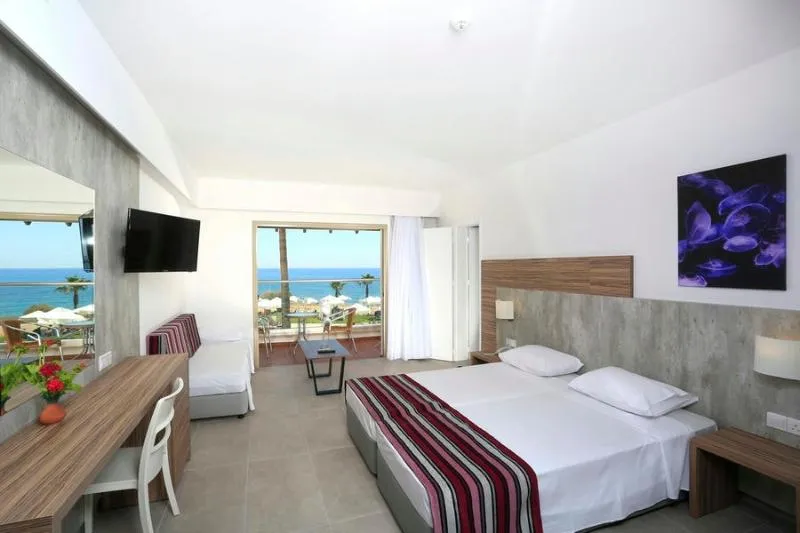 SUITE STANDARD Room, Kapetanios Aqua Resort, Cyprus
