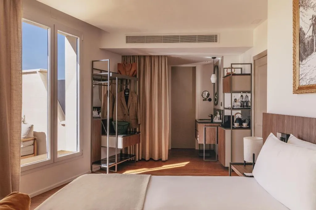 JUNIOR SUITE WITH TERRACE Room, Casa de las Artes, member of Melia Collection, Madrid