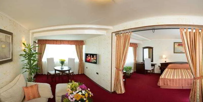Room, Capitol, Varna