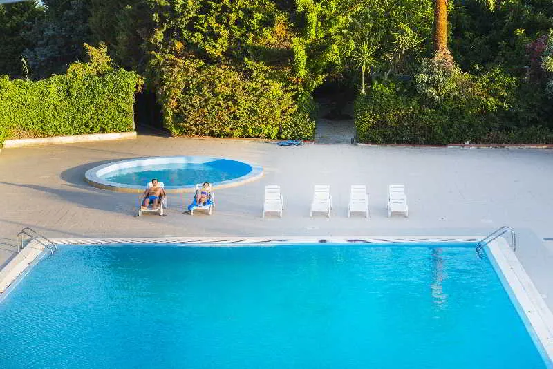 Pool, Dei Pini, Catania