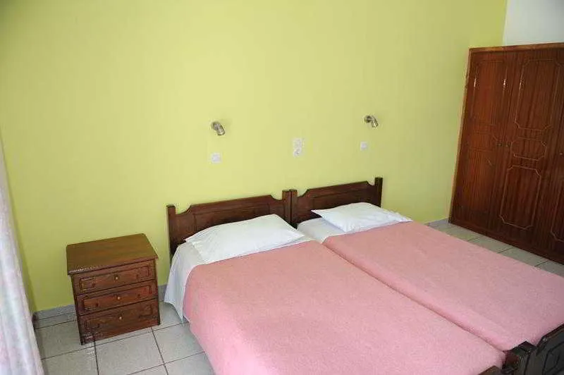 Room, Spring Studios, Kos