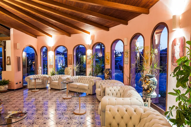 Lobby, Eros, Palermo