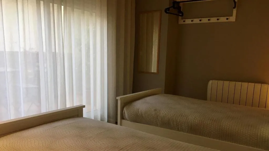 TWIN STANDARD Room, B&B Mare de Deu Jardines del Turia, Valencia