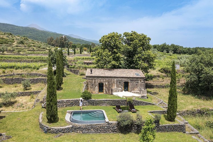 Monaci delle Terre Nere, Palermo