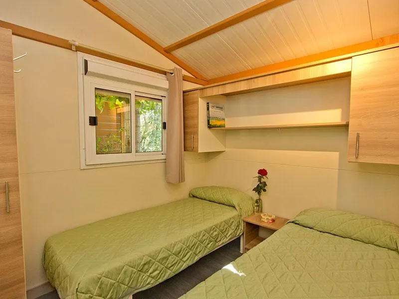 BUNGALOW CAPACITY 7 Room, Bassegoda Park, Costa Brava