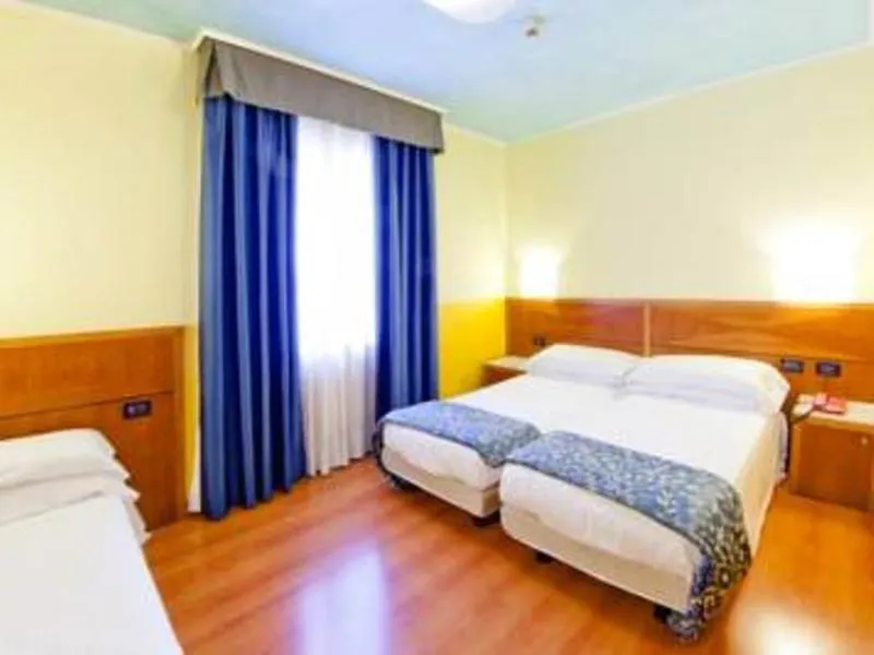TRIPLE STANDARD Room, Ducale, Venice