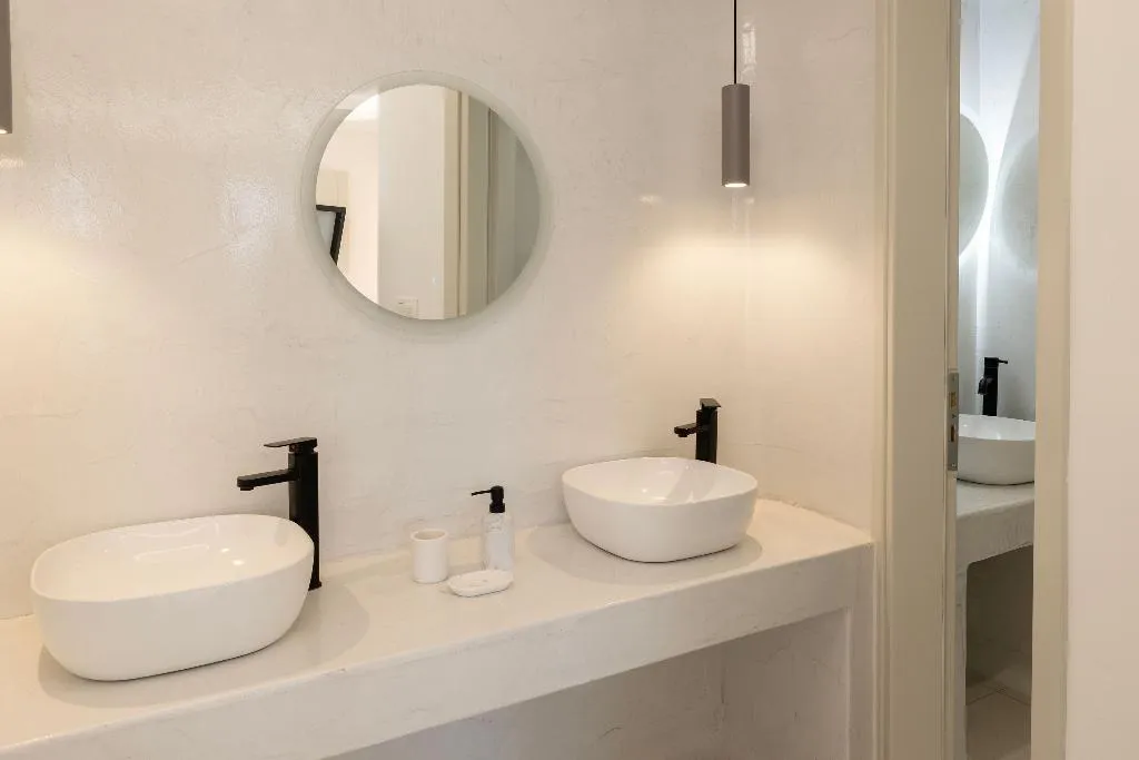 SUITE LUXURY Room, Zannos Melathron Hotel By Omilos Hotels, Santorini