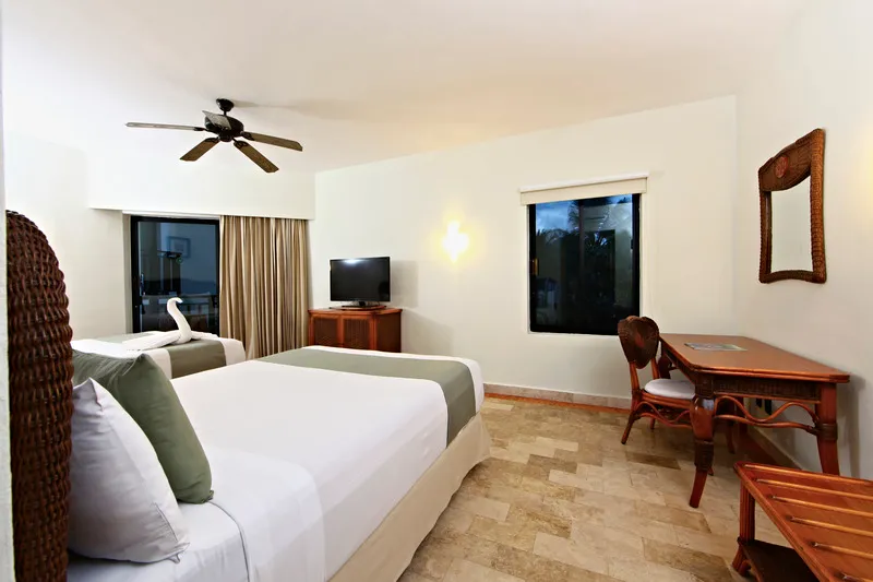 DOUBLE STANDARD Room, Sandos Caracol Nature Resort & Water Park All Incl, Playa Del Carmen