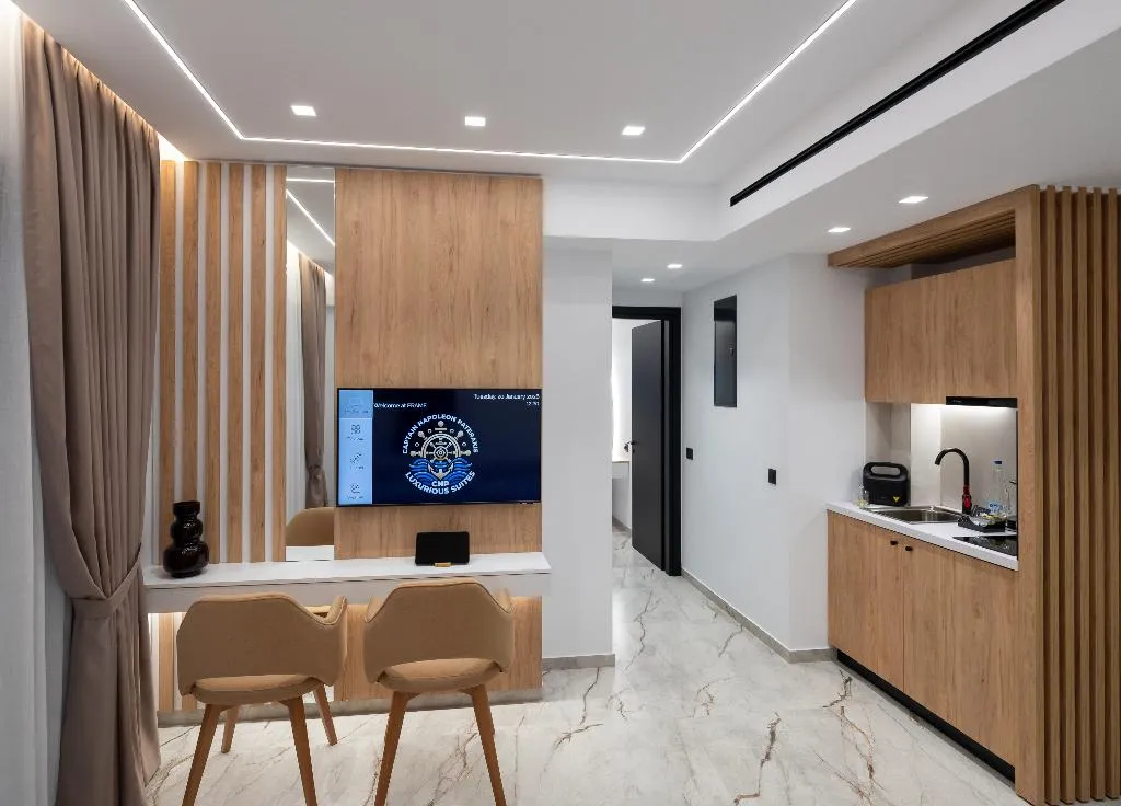 SUITE DELUXE Room, Captain Napoleon Paterakis CNP Luxurious Suites, Crete