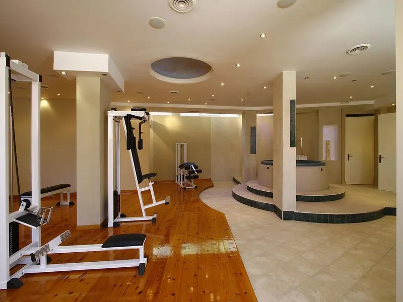 Sports and Entertainment, Bintzan Inn, Corfu